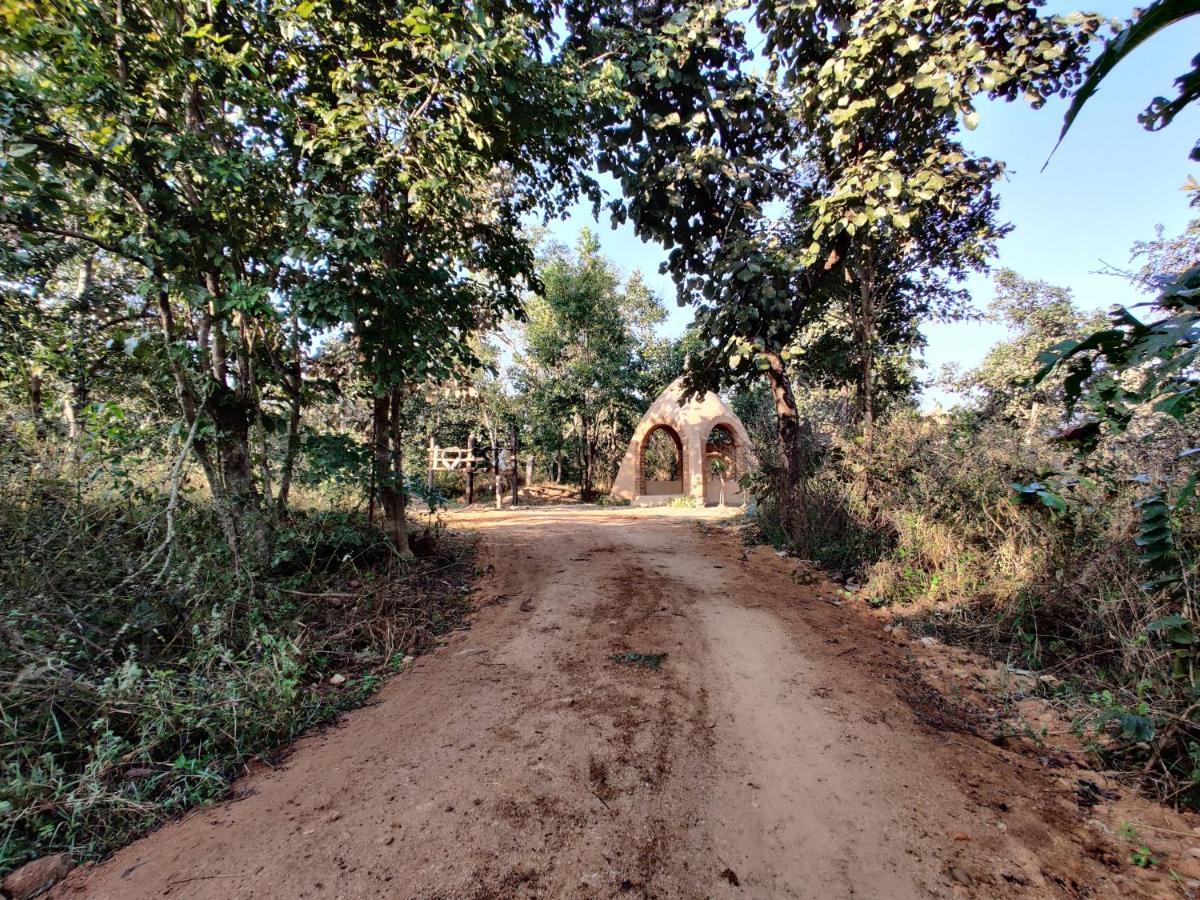 Surwahi Social Ecoestate Kanha Appartement Buitenkant foto