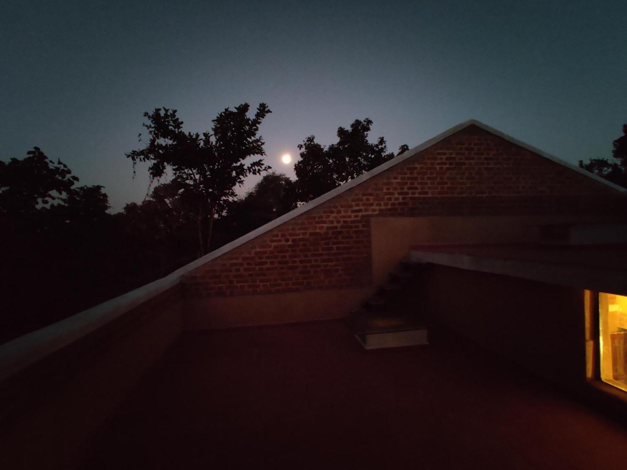 Surwahi Social Ecoestate Kānha Buitenkant foto