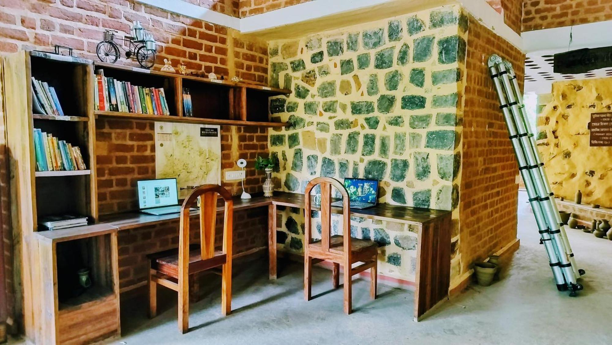 Surwahi Social Ecoestate Kānha Buitenkant foto