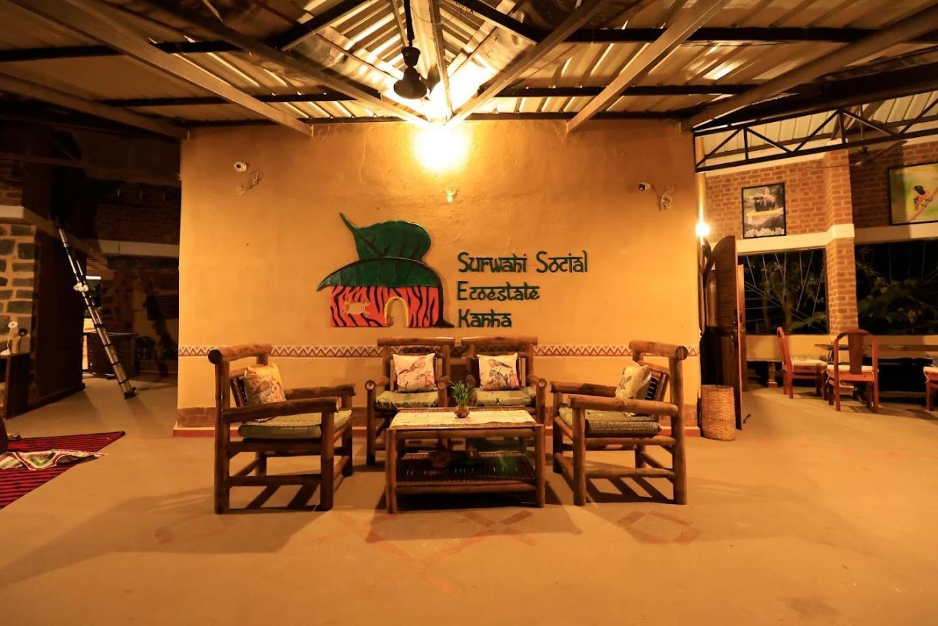 Surwahi Social Ecoestate Kānha Buitenkant foto